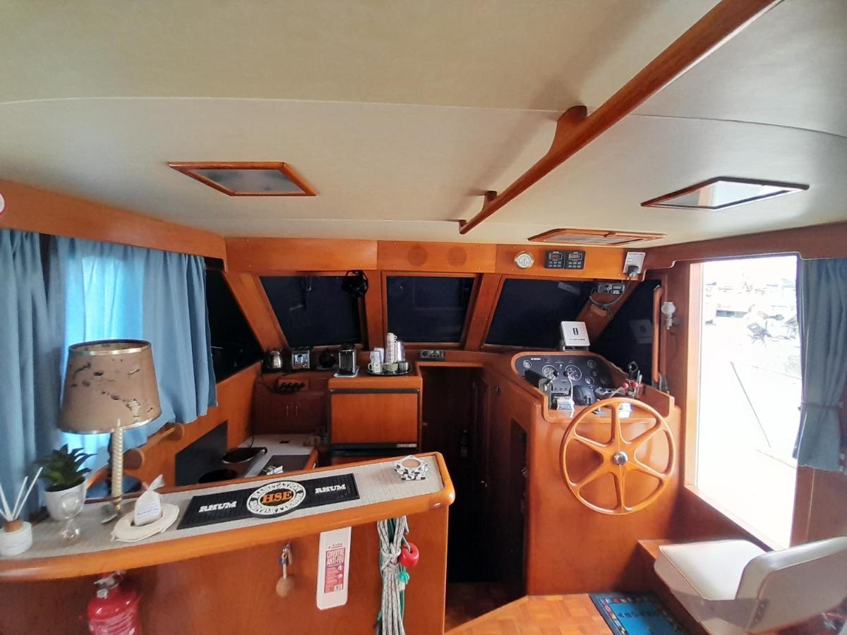 Hotel Bateau Atypique Yacht La Rochelle à La Rochelle  Extérieur photo